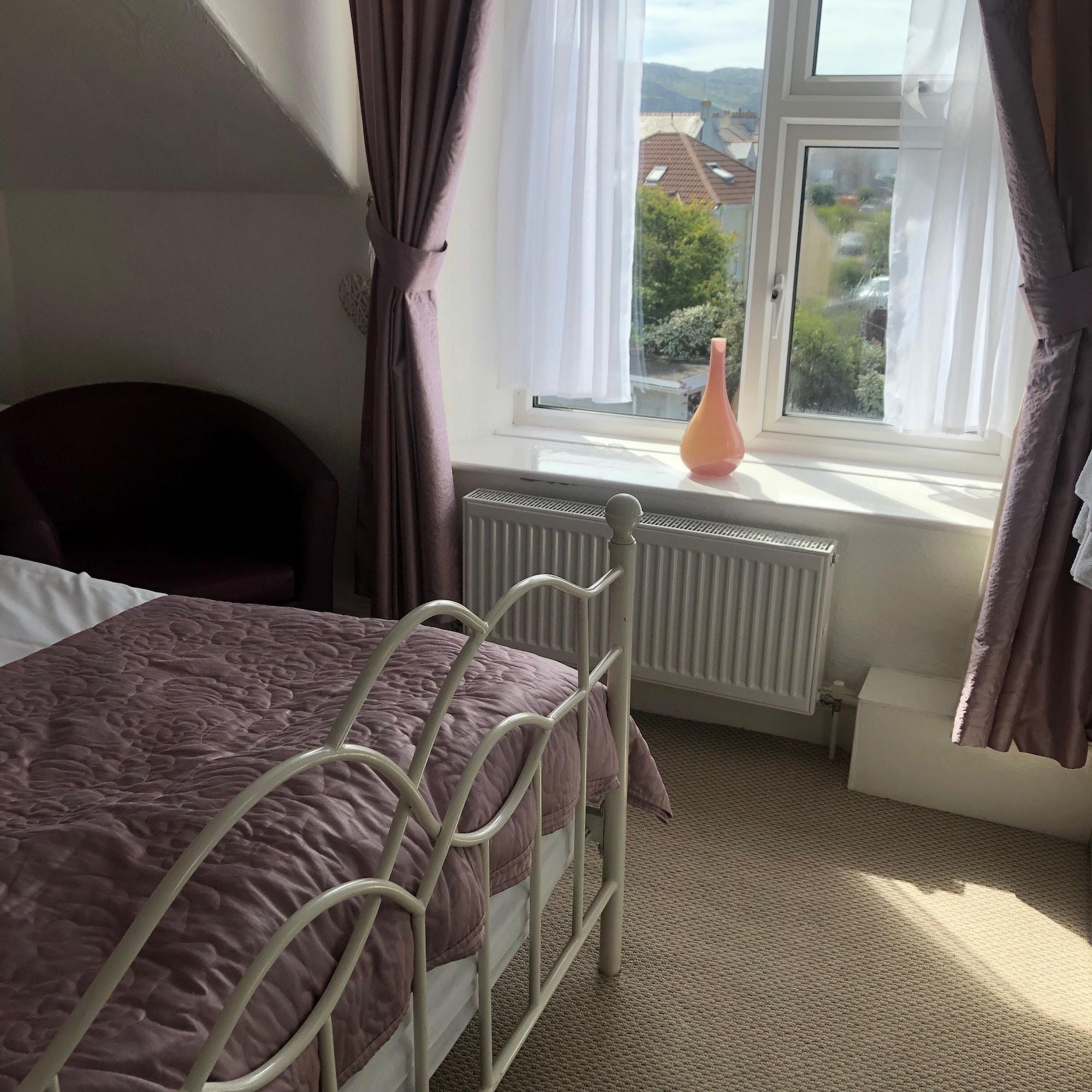 Witchingham B&B 홀리헤드 외부 사진