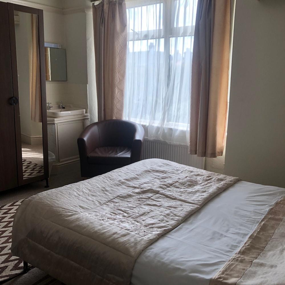 Witchingham B&B 홀리헤드 외부 사진
