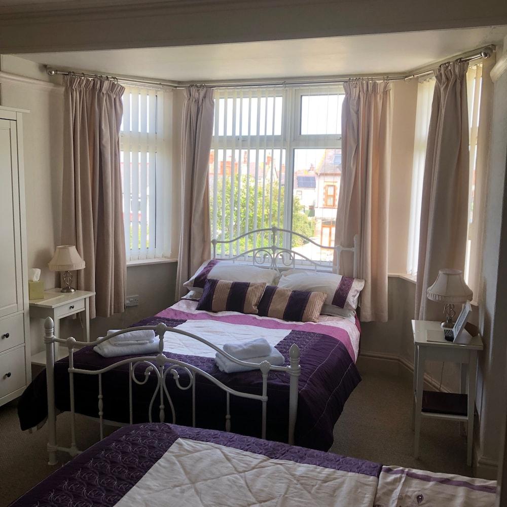 Witchingham B&B 홀리헤드 외부 사진