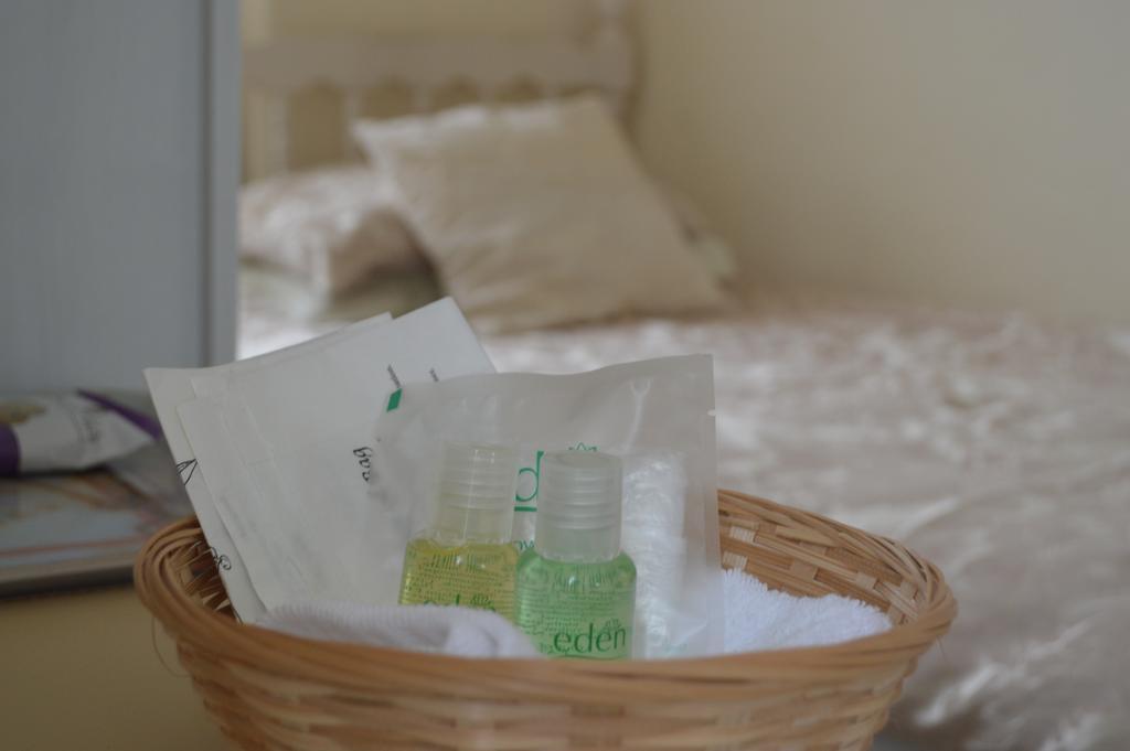 Witchingham B&B 홀리헤드 외부 사진