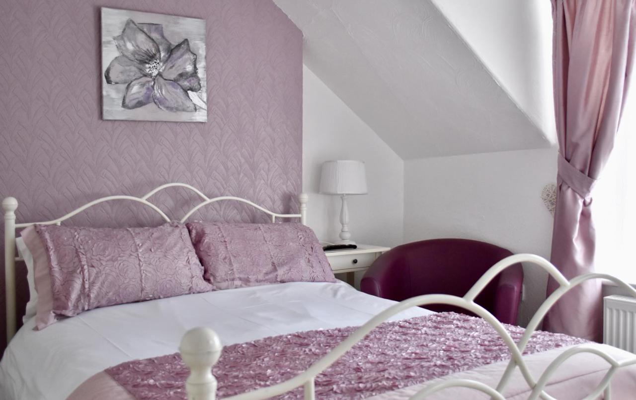 Witchingham B&B 홀리헤드 외부 사진